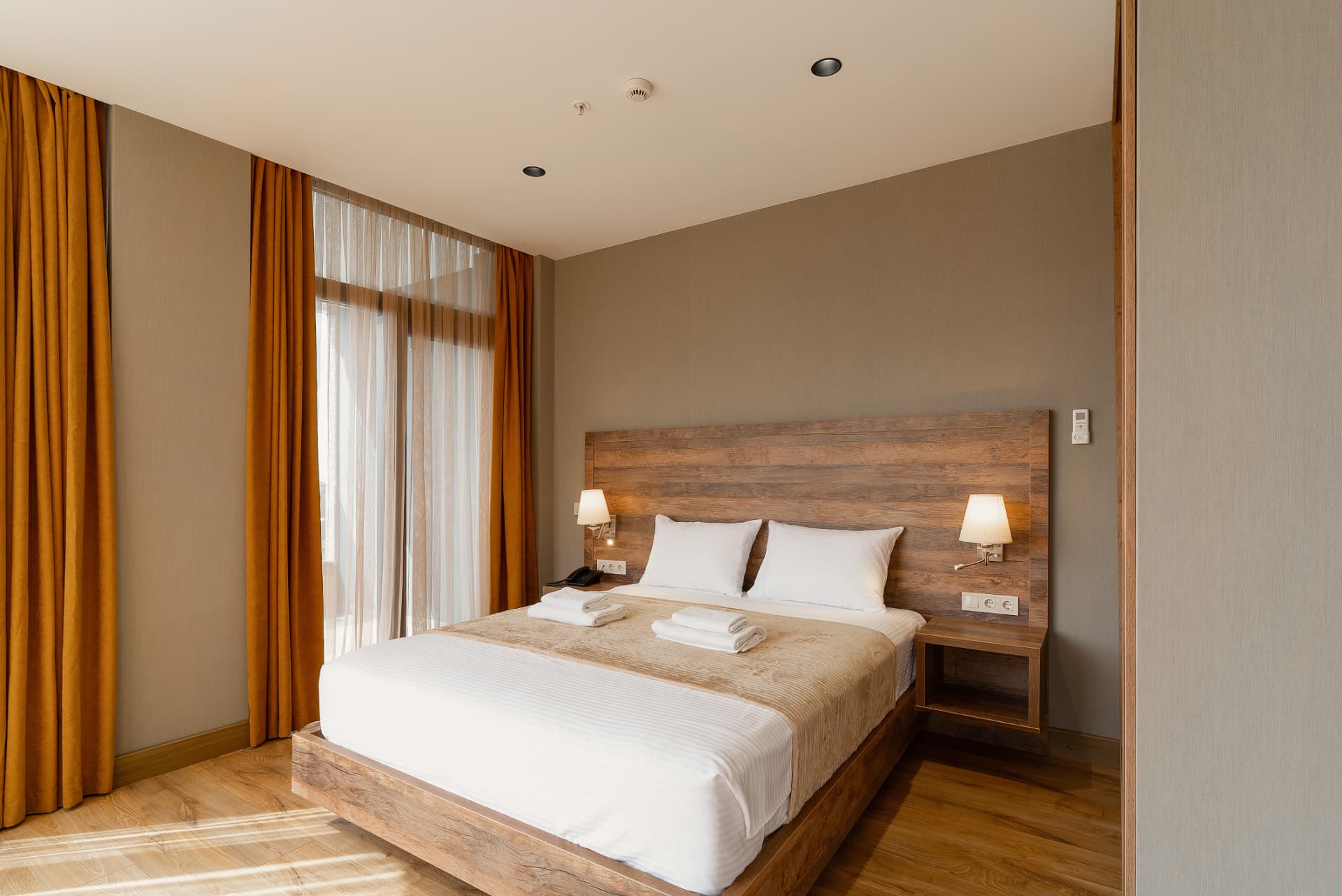 COZY LOFT HOTEL — 4/5