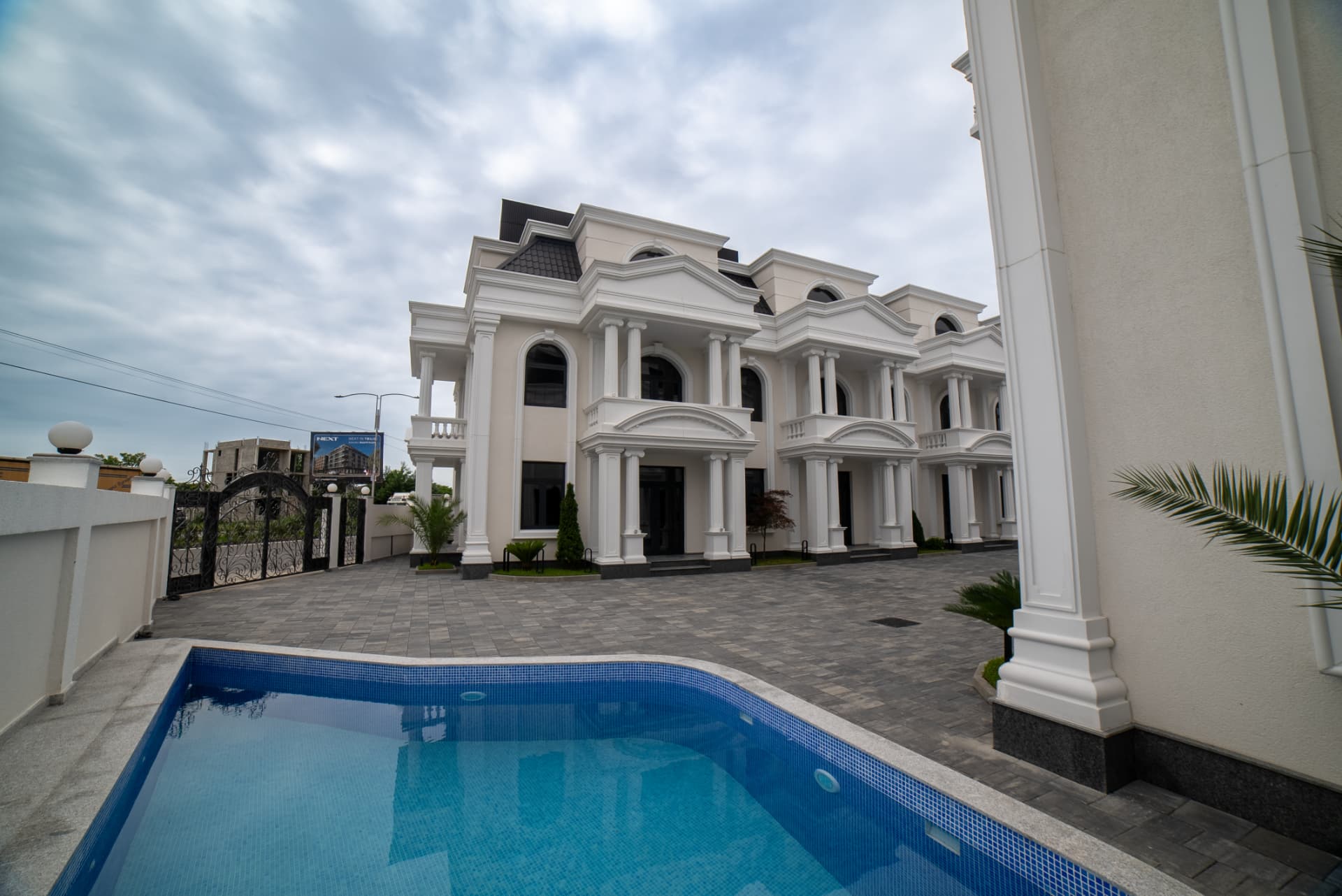 BATUMI VILLAS — 2/5